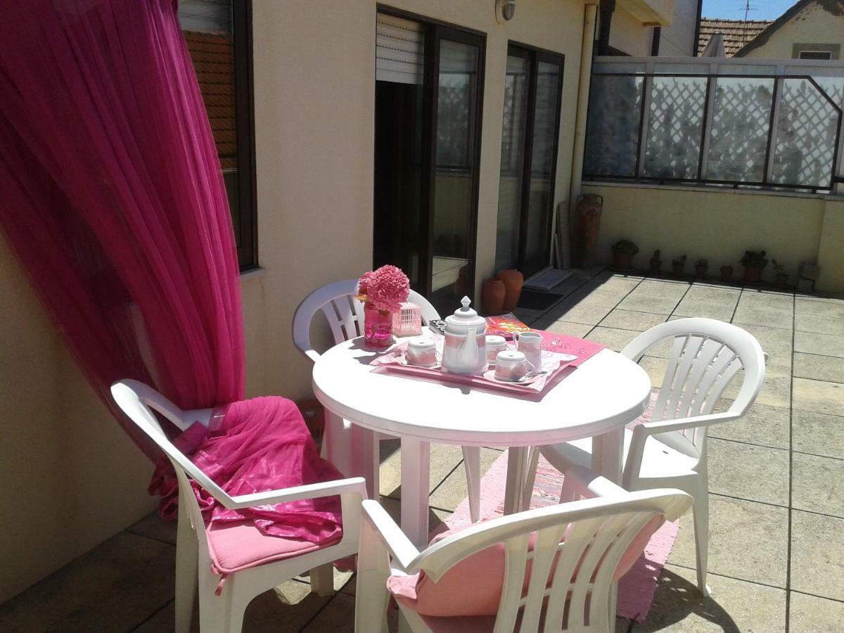 Rooms Near The Beach Espinho  Exterior photo